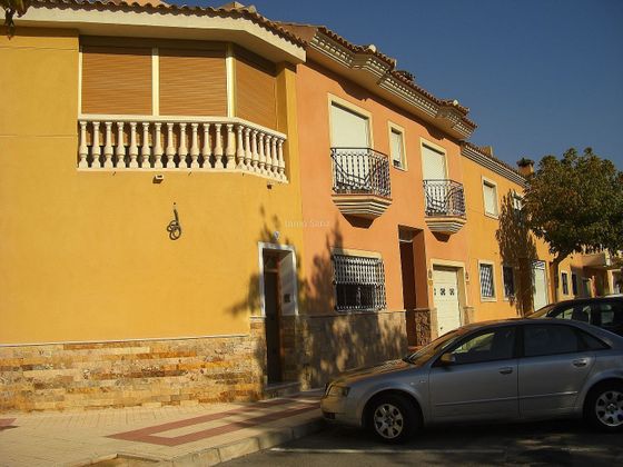 Foto 2 de Casa adosada en venta en Campello Playa de 3 habitaciones con terraza y garaje