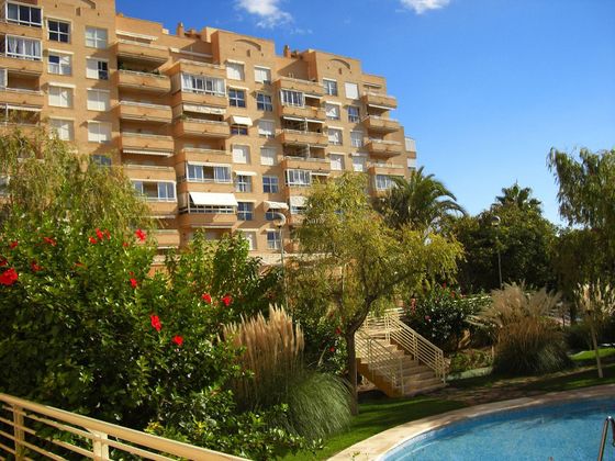 Foto 2 de Piso en venta en Pueblo Español-Coveta Fumá de 3 habitaciones con terraza y piscina