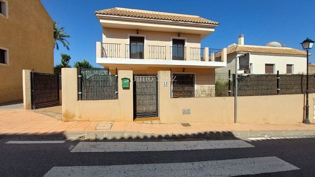 Foto 1 de Xalet en venda a calle Practicant Juan Savall de 3 habitacions amb terrassa i jardí