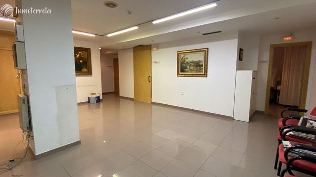 Foto 2 de Pis en lloguer a Casco Antiguo - Santa Cruz de 5 habitacions amb mobles i aire acondicionat