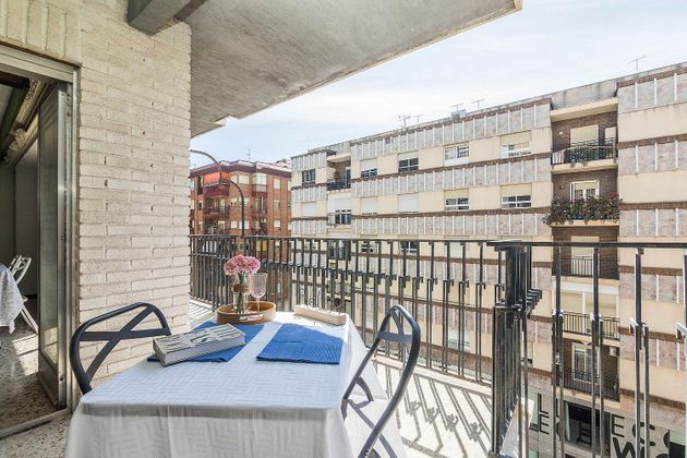 Foto 1 de Venta de piso en calle Josep Maria Buck de 4 habitaciones con terraza y balcón