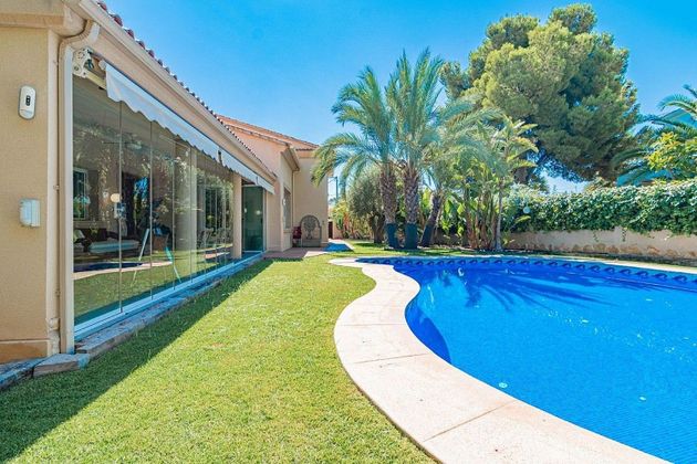 Foto 2 de Casa en venta en Playa Mucha Vista de 4 habitaciones con terraza y piscina
