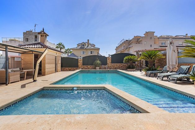 Foto 2 de Casa en venda a  El Acequión - Los Naúfragos de 5 habitacions amb terrassa i piscina