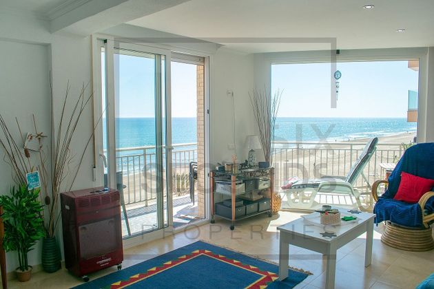 Foto 1 de Pis en venda a Guardamar Playa de 2 habitacions amb terrassa i balcó