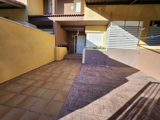Foto 2 de Venta de casa adosada en Villalbilla pueblo de 3 habitaciones con terraza y jardín