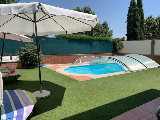 Foto 2 de Casa en venda a Camarma de Esteruelas de 3 habitacions amb terrassa i piscina