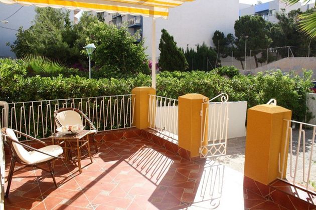 Foto 2 de Xalet en venda a calle Mar Baltico de 3 habitacions amb terrassa i piscina