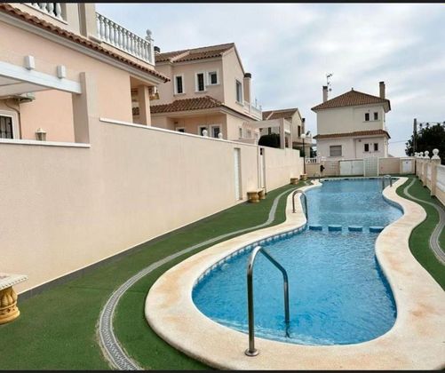 Foto 2 de Venta de chalet en calle Lebeche de 3 habitaciones con terraza y piscina