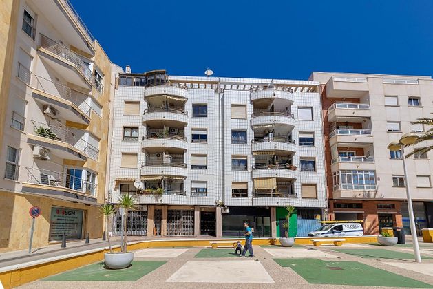 Foto 1 de Pis en venda a calle San Pascual de 1 habitació amb terrassa i balcó