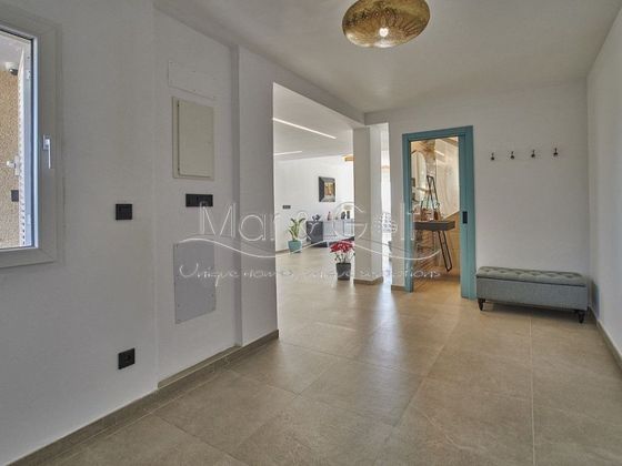 Foto 2 de Casa en venta en Almajada-Ravel de 4 habitaciones con terraza y piscina