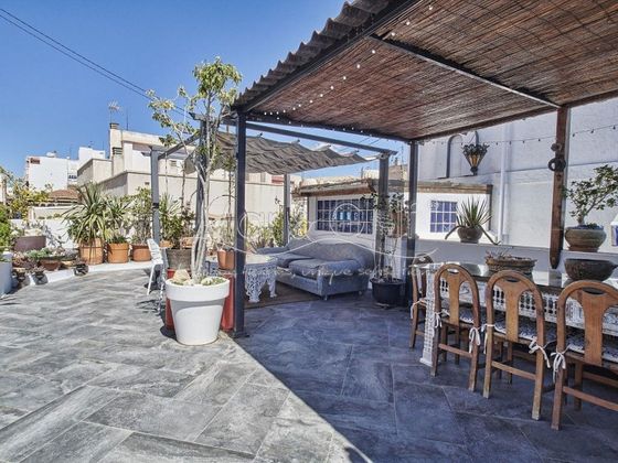 Foto 1 de Ático en venta en calle Castaños de 2 habitaciones con terraza y aire acondicionado