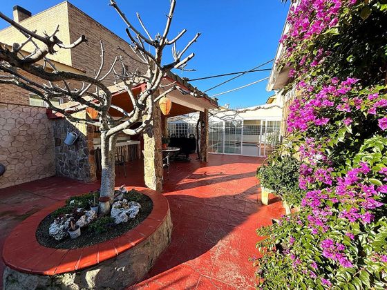 Foto 1 de Xalet en venda a Griñón de 4 habitacions amb piscina i jardí