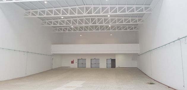 Foto 1 de Local en lloguer a Centro - Torrejón de Ardoz de 1264 m²