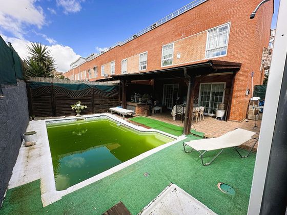 Foto 1 de Venta de casa adosada en Perlita de 3 habitaciones con terraza y piscina