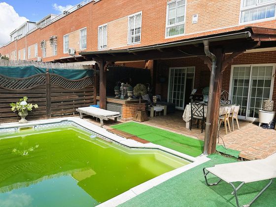 Foto 2 de Venta de casa adosada en Perlita de 3 habitaciones con terraza y piscina