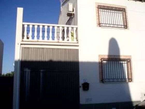 Foto 2 de Casa en venda a Carmena de 2 habitacions amb terrassa i garatge