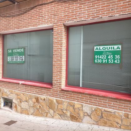 Foto 2 de Local en venda a calle Montera de 199 m²