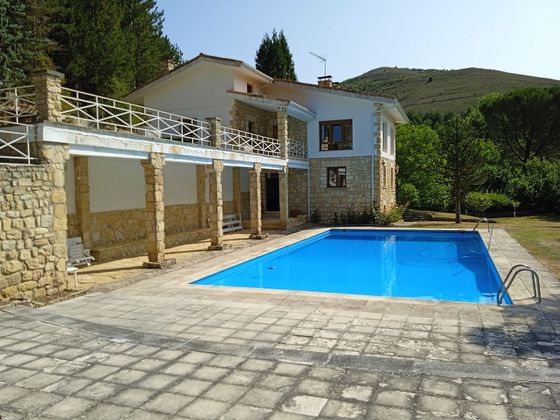Foto 1 de Casa en venda a Valle de Sedano de 8 habitacions amb terrassa i piscina