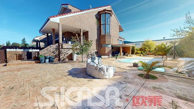 Foto 1 de Casa adosada en venta en Illescas de 3 habitaciones con terraza y piscina