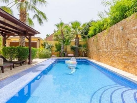 Foto 1 de Xalet en venda a Cabo de las Huertas de 4 habitacions amb terrassa i piscina
