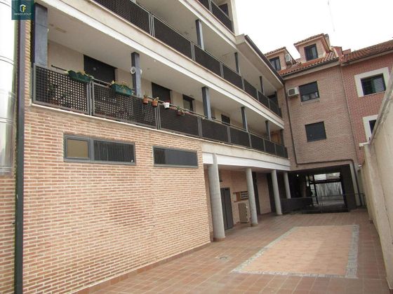 Foto 2 de Dúplex en venda a Centro - Torrejón de Ardoz de 2 habitacions amb garatge i balcó
