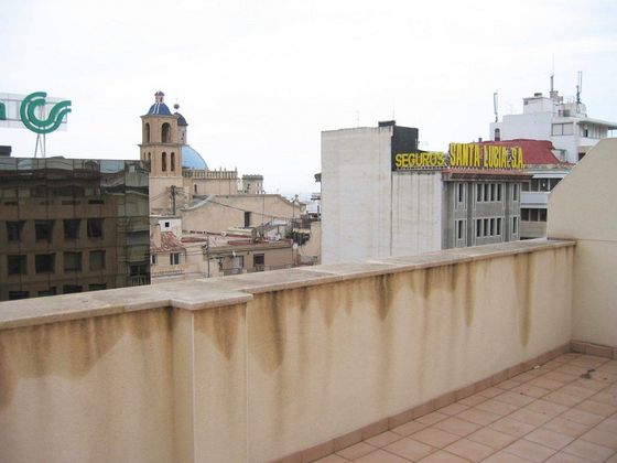 Foto 2 de Venta de ático en Centro - Alicante de 4 habitaciones con terraza y garaje