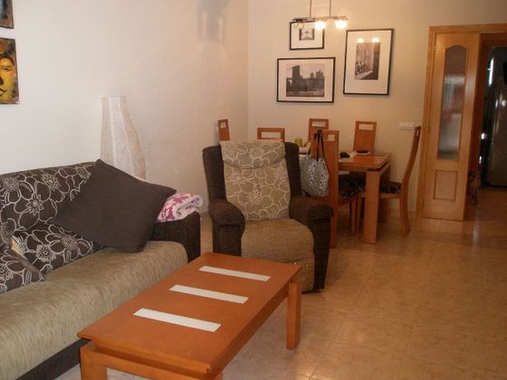 Foto 2 de Casa adossada en venda a Los Robles de 3 habitacions amb garatge i aire acondicionat