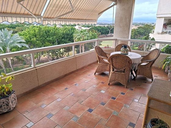 Foto 2 de Pis en venda a Alicante Golf de 3 habitacions amb terrassa i piscina