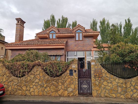 Foto 1 de Xalet en venda a Griñón de 5 habitacions amb piscina i garatge