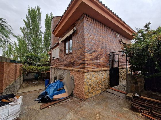 Foto 2 de Chalet en venta en Griñón de 5 habitaciones con piscina y garaje
