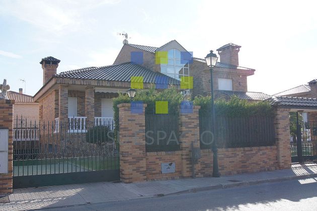 Foto 1 de Xalet en venda a Griñón de 6 habitacions amb terrassa i piscina