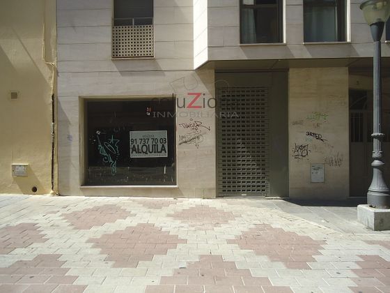 Foto 1 de Alquiler de local en calle Mariano Ron de 192 m²