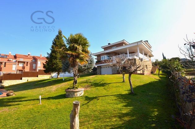 Foto 1 de Xalet en venda a Coimbra - Guadarrama de 8 habitacions amb terrassa i piscina