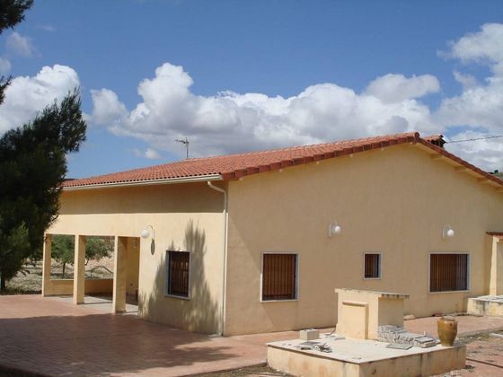 Foto 2 de Casa rural en venda a Monóvar/Monòver de 3 habitacions amb terrassa i jardí