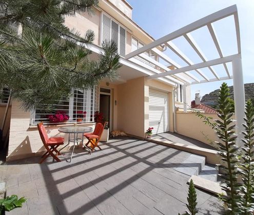 Foto 2 de Casa en venda a Nuevo Aranjuez de 5 habitacions amb terrassa i garatge