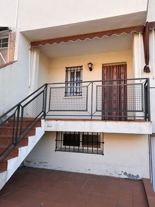 Foto 1 de Casa adossada en venda a calle Sancho Panza de 4 habitacions amb terrassa i garatge
