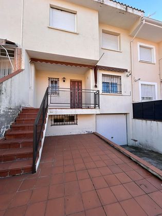 Foto 2 de Venta de casa adosada en calle Sancho Panza de 4 habitaciones con terraza y garaje