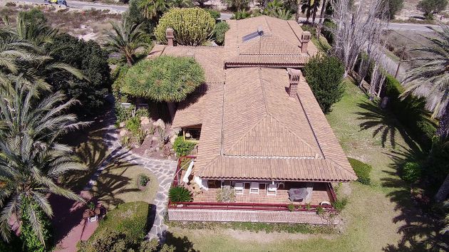 Foto 2 de Xalet en venda a Alicante Golf de 5 habitacions amb terrassa i piscina