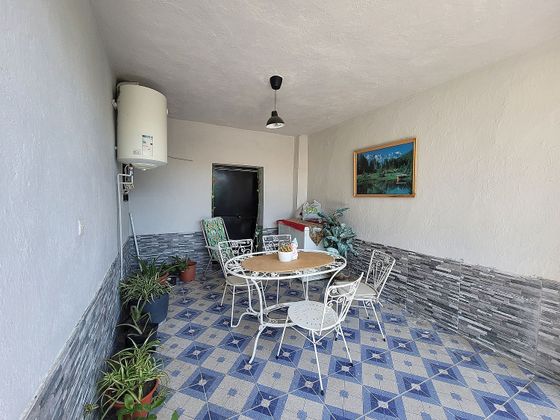 Foto 2 de Casa adossada en venda a Escalona de 4 habitacions amb terrassa i piscina