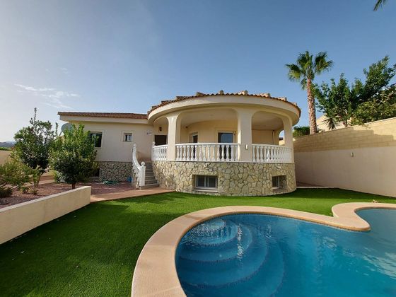 Foto 2 de Xalet en venda a avenida De Valencia de 5 habitacions amb terrassa i piscina