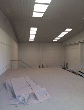 Foto 2 de Nave en venta en calle Kapelamendi de 300 m²