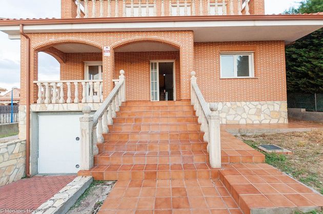 Foto 1 de Xalet en venda a Torrejón del Rey de 4 habitacions amb terrassa i balcó