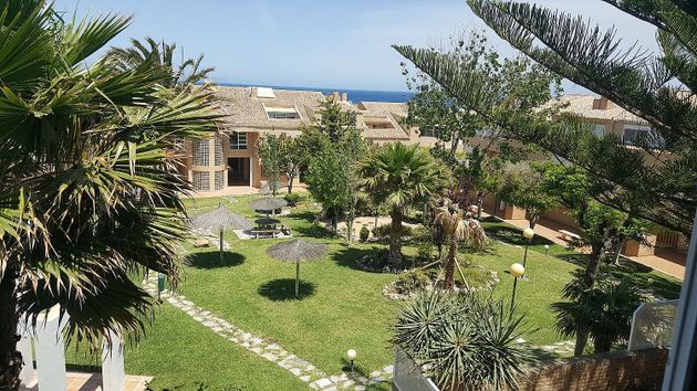 Foto 1 de Casa adossada en venda a Cabo de las Huertas de 5 habitacions amb terrassa i piscina