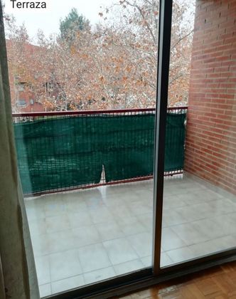 Foto 1 de Pis en venda a Covibar - Pablo Iglesias de 4 habitacions amb terrassa i calefacció