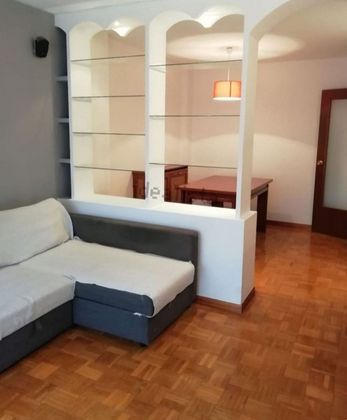 Foto 2 de Piso en venta en Covibar - Pablo Iglesias de 4 habitaciones con terraza y calefacción