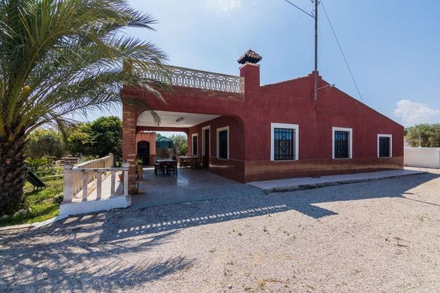 Foto 1 de Casa rural en venda a calle Partida Matola de 3 habitacions amb terrassa i piscina