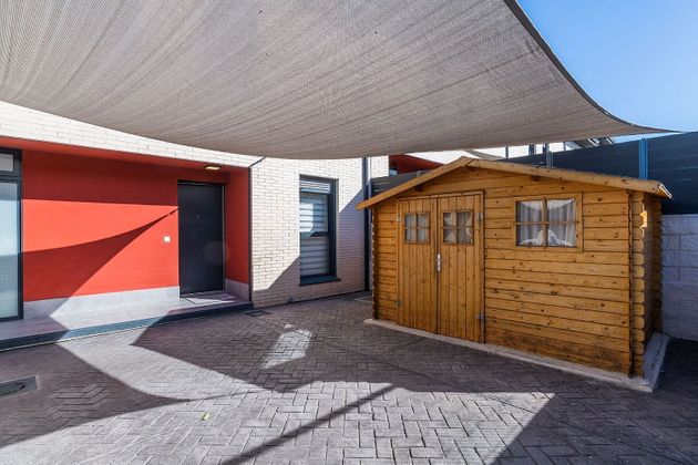 Foto 2 de Casa en venda a Rivas Urbanizaciones de 4 habitacions amb terrassa i piscina