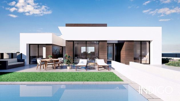 Foto 1 de Chalet en venta en Pueblo Español-Coveta Fumá de 3 habitaciones con terraza y piscina