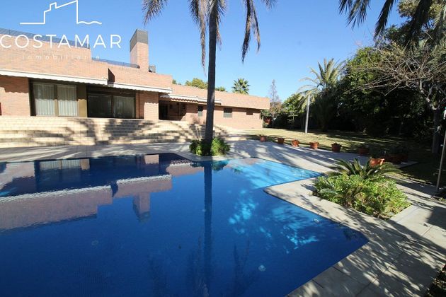 Foto 2 de Xalet en venda a La Algoda - Matola - El Pla de 6 habitacions amb terrassa i piscina