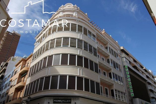Foto 1 de Pis en lloguer a calle De Álvarez Sereix de 3 habitacions amb terrassa i balcó